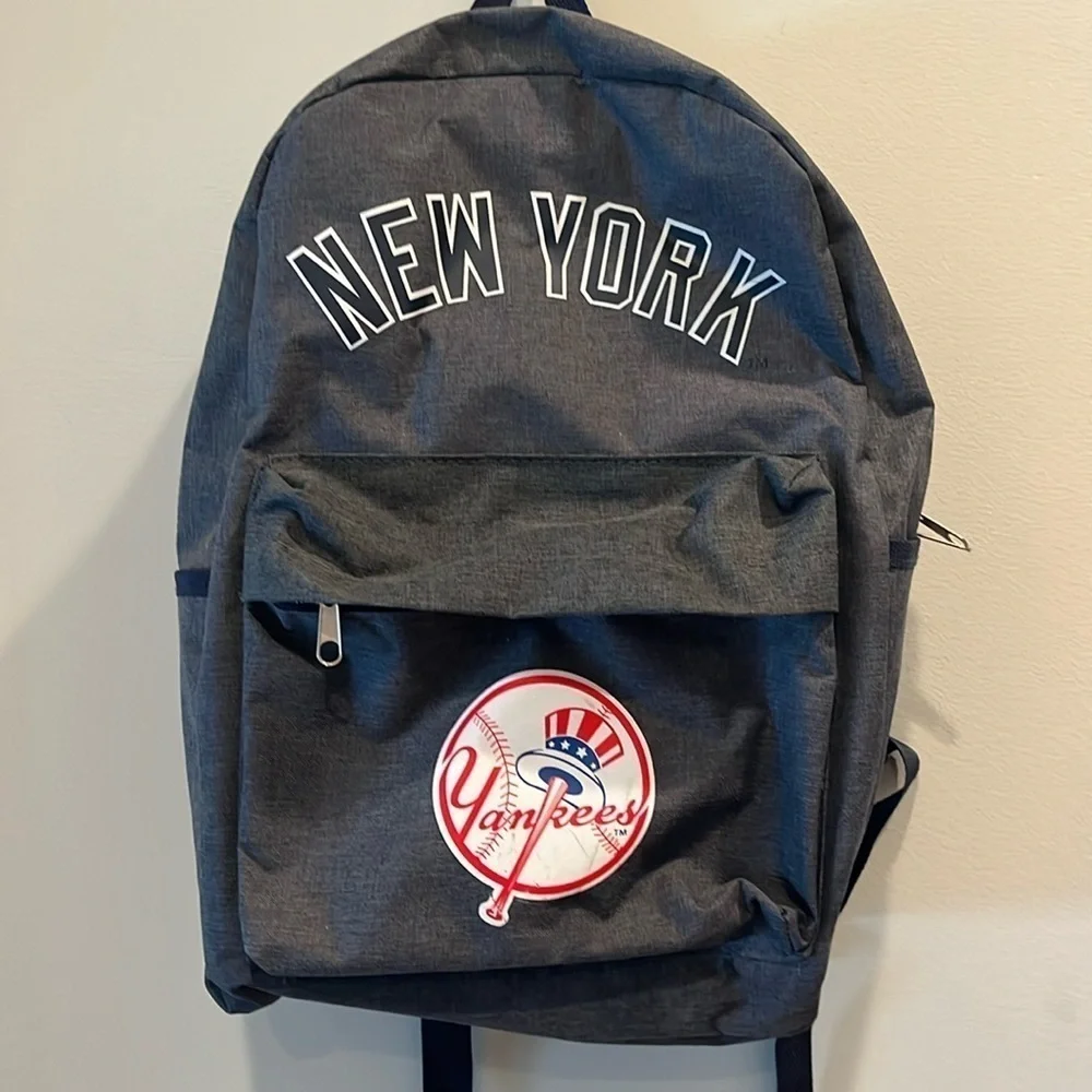 New York Yankees backpack.  MLB.  Baseball.  Dark grey
